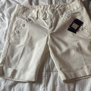 Lucky Brand Women's Off-White Bermudas